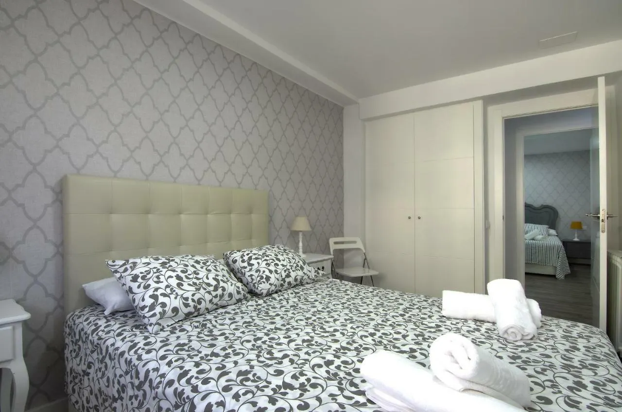 Apartment Ronda Sant Antoni Girona